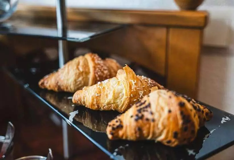 هتل Kärntnerhof Velden By S4y