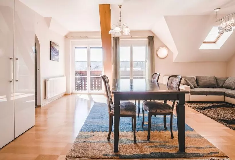 هتل Kärntnerhof Velden By S4y