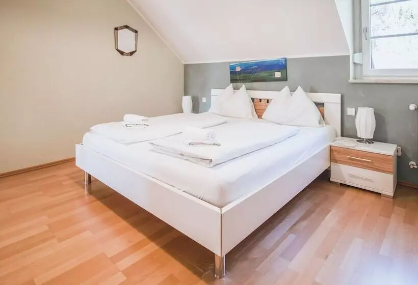 هتل Kärntnerhof Velden By S4y