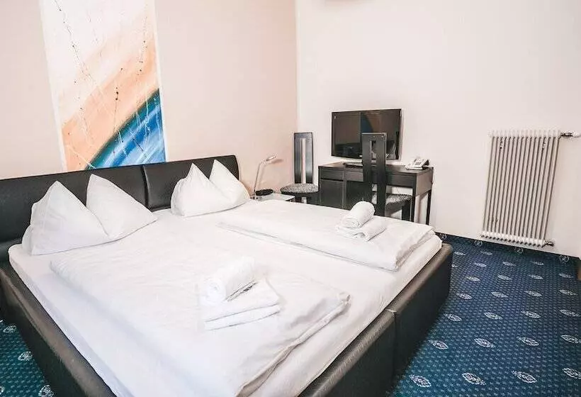 هتل Kärntnerhof Velden By S4y