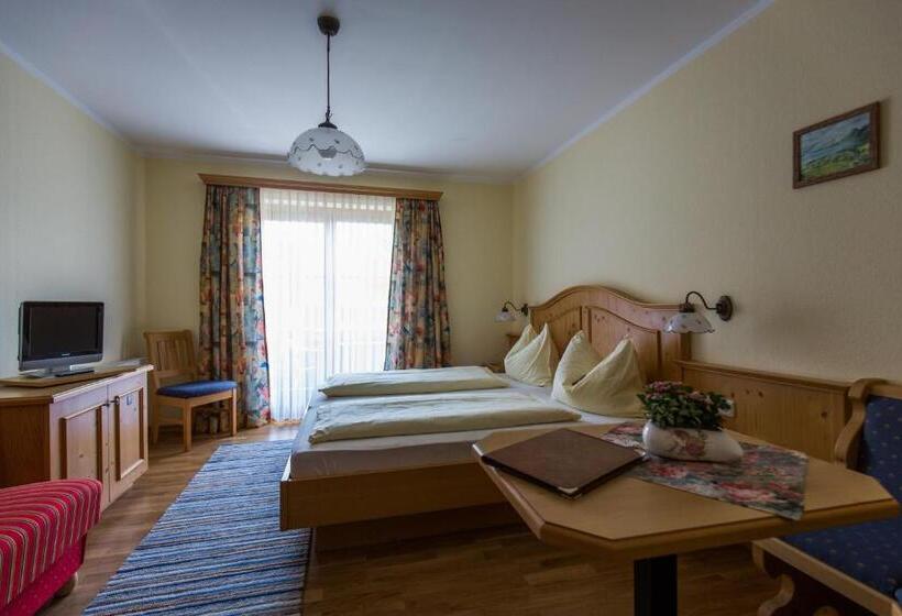 בית מלון כפרי Landgasthof Leopoldhof