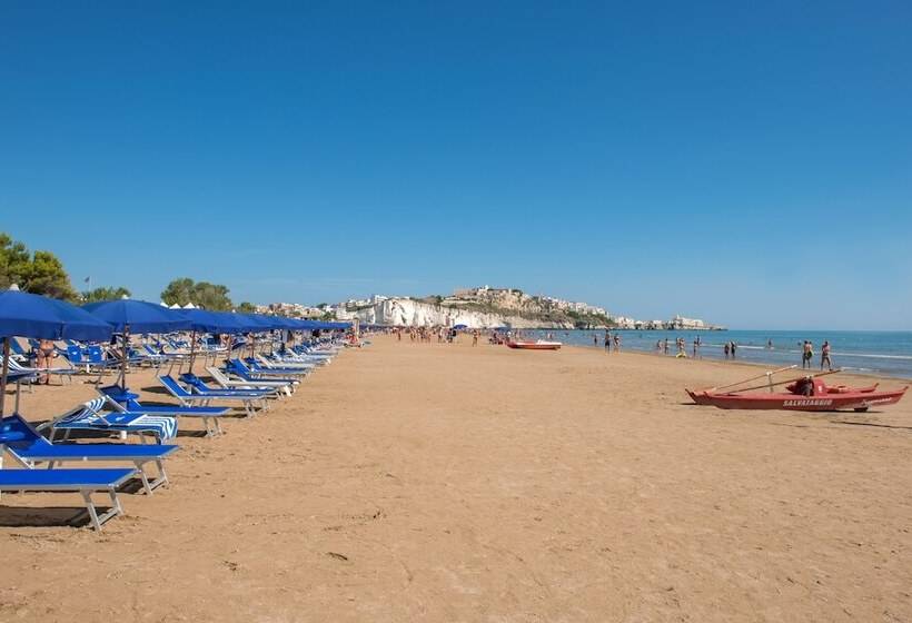 בית מלון כפרי Pizzomunno Vieste Palace