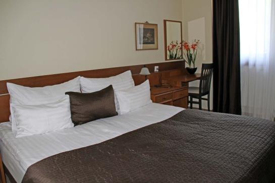 Schwarz Wienerwald Residenz