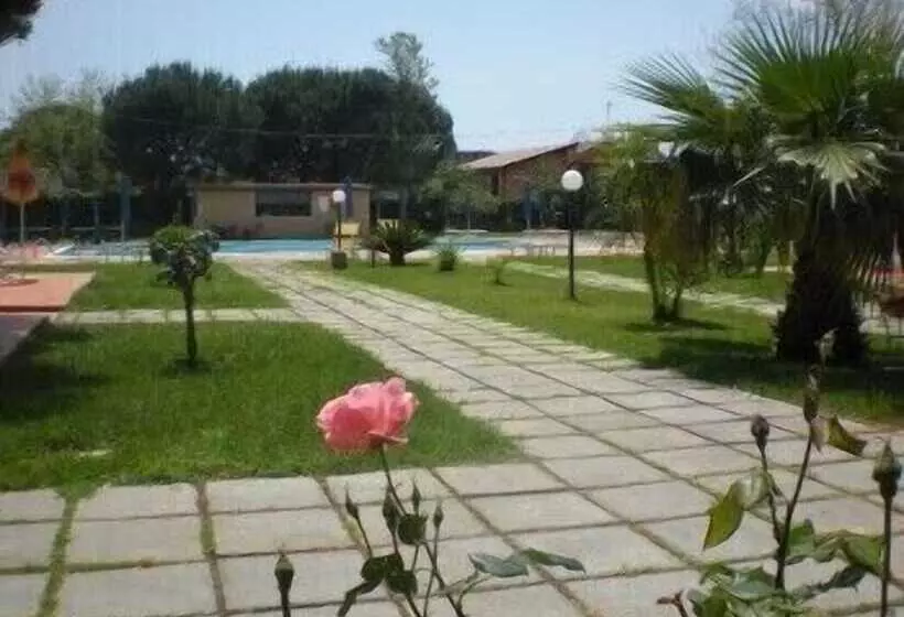 Отель Villaggio Artemide