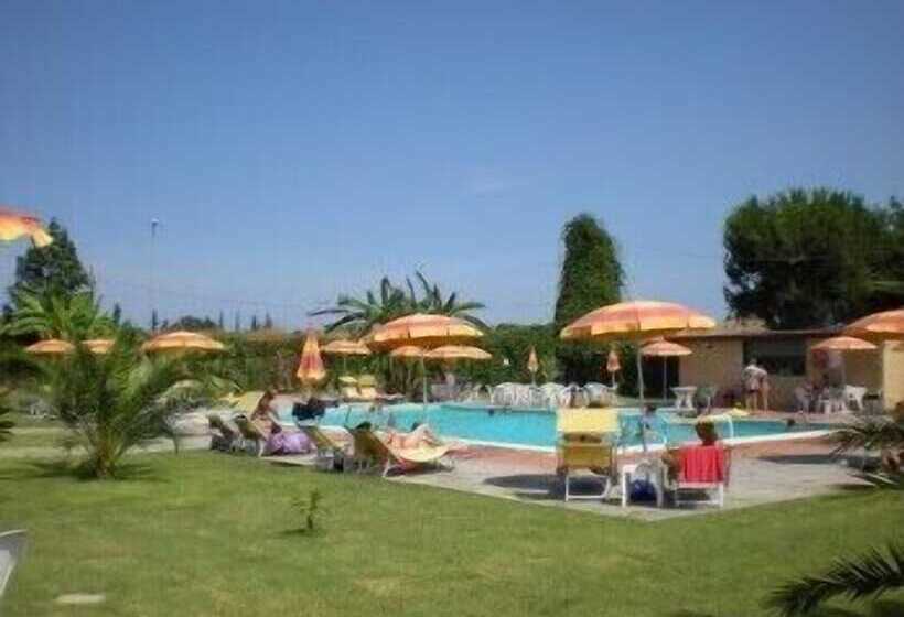 Отель Villaggio Artemide