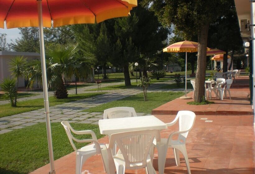 Отель Villaggio Artemide