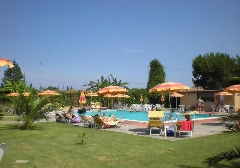 Отель Villaggio Artemide