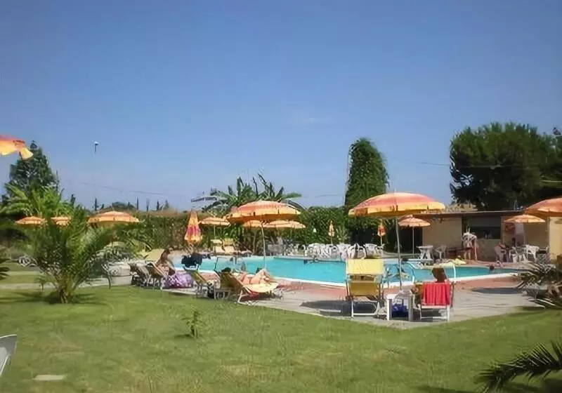 Отель Villaggio Artemide