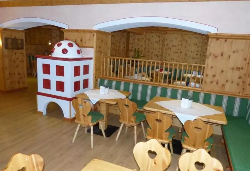 Wallackhaus Regiojet Hotels