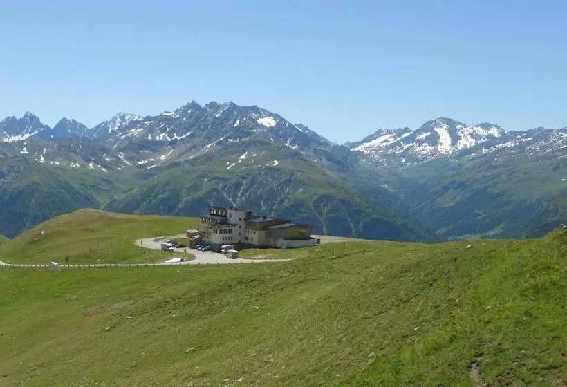 Wallackhaus Regiojet Hotels