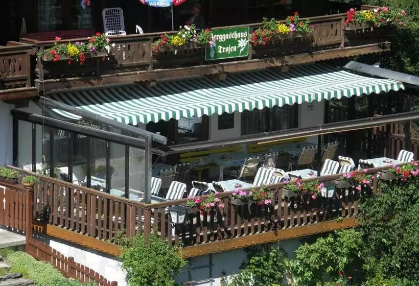 膳宿费 Berggasthaus Trojen