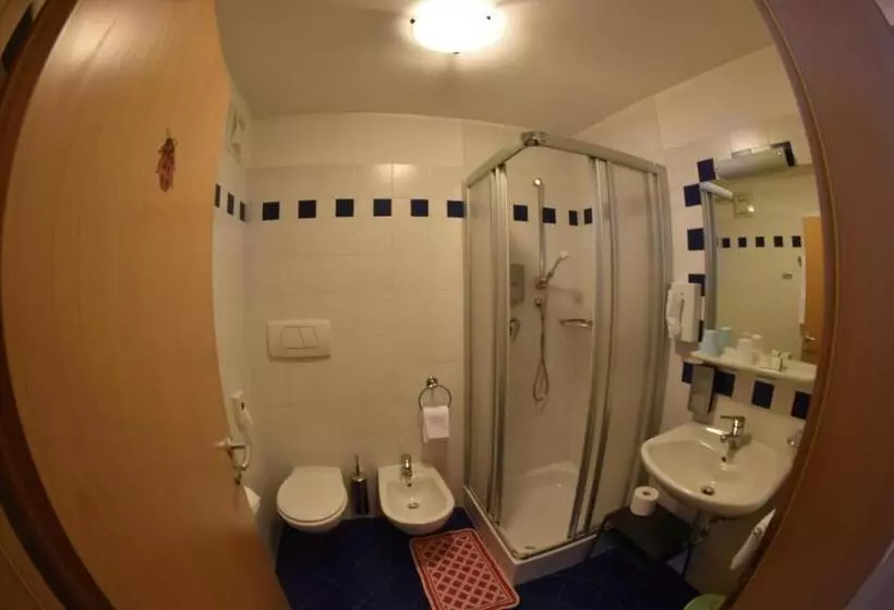 ペンション Gasthof Weiherbad