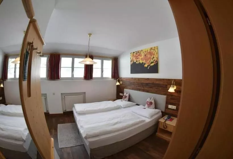 ペンション Gasthof Weiherbad