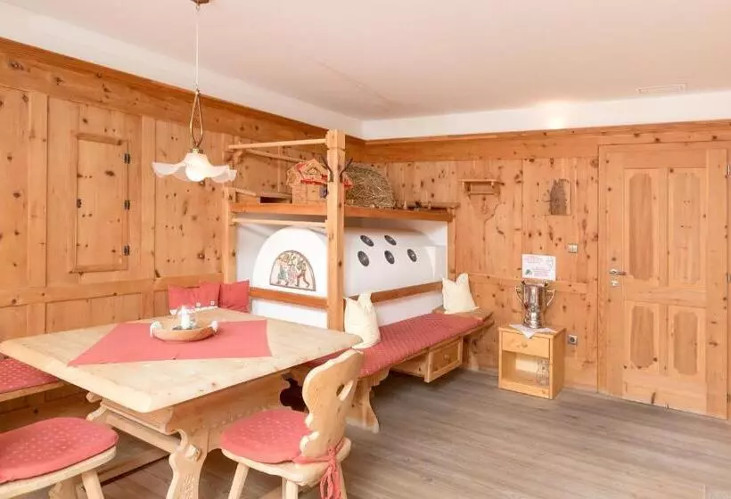 ペンション Gasthof Weiherbad