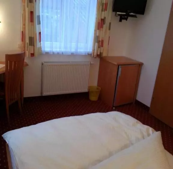 Pension Gasthof Zur Post