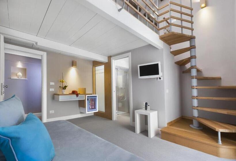 פנסיון La Piazzetta Guest House