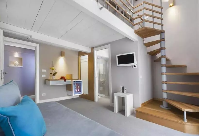 ペンション La Piazzetta Guest House