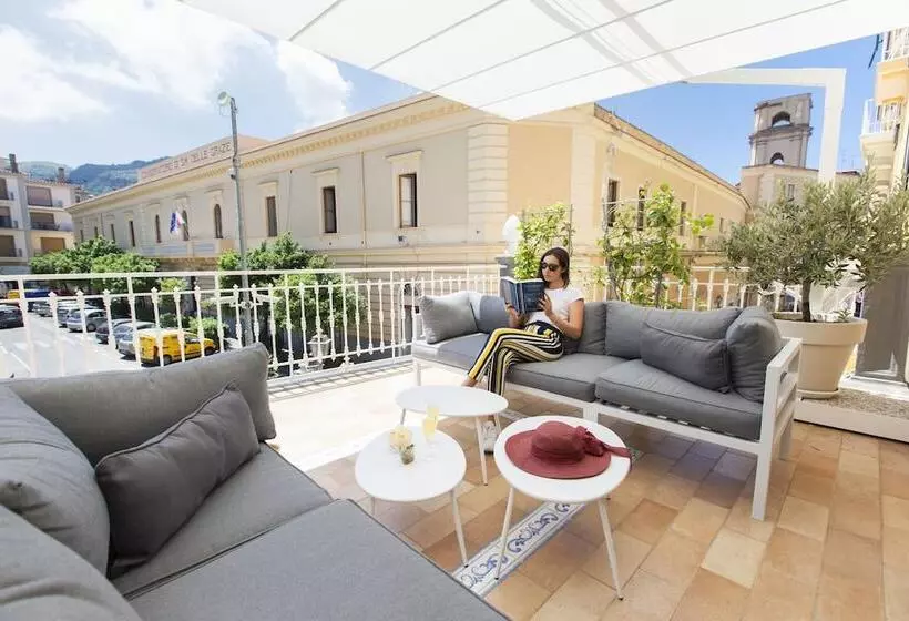 ペンション La Piazzetta Guest House