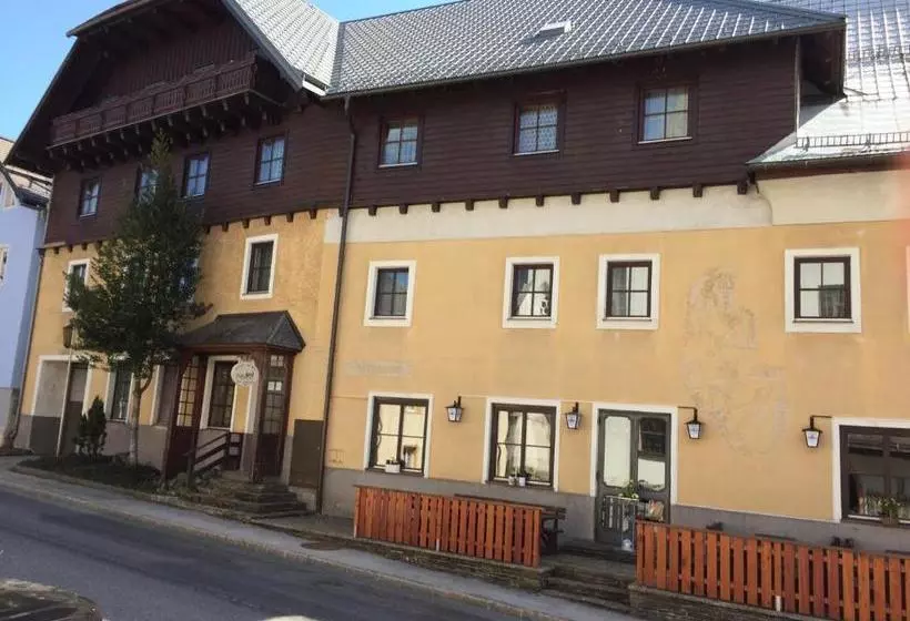 ペンション Gasthof Zur Post