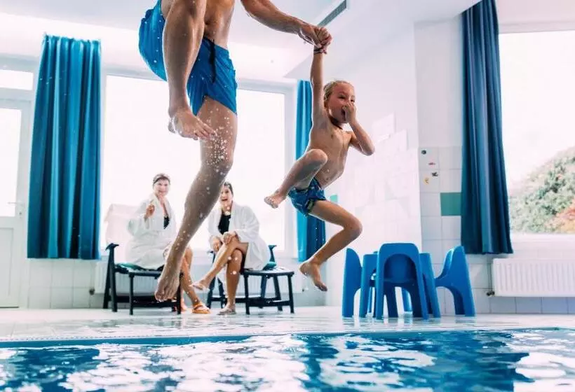 Pitzis Kinderhotel Family Only