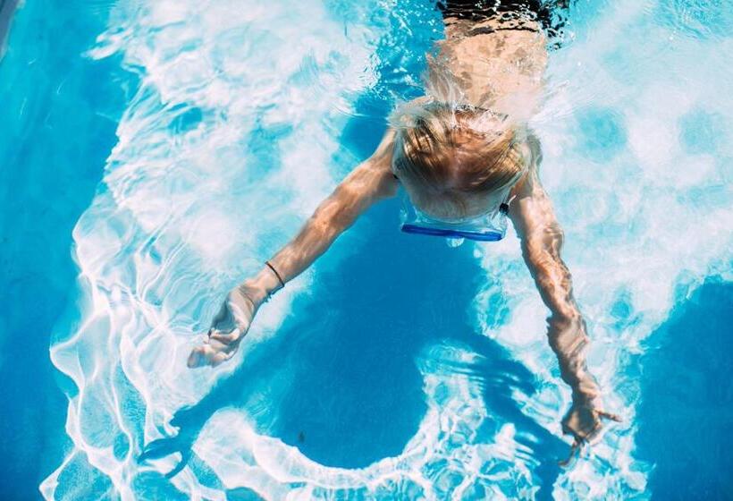 Pitzis Kinderhotel   Family Only