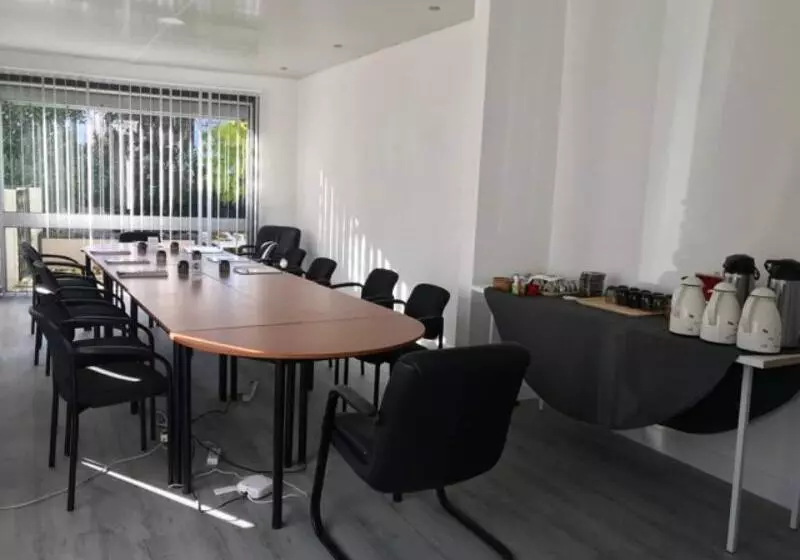 هتل Arc Hôtel Sur Mer