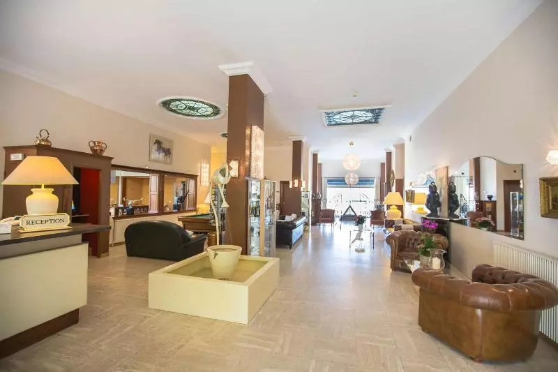 هتل Arc Hôtel Sur Mer