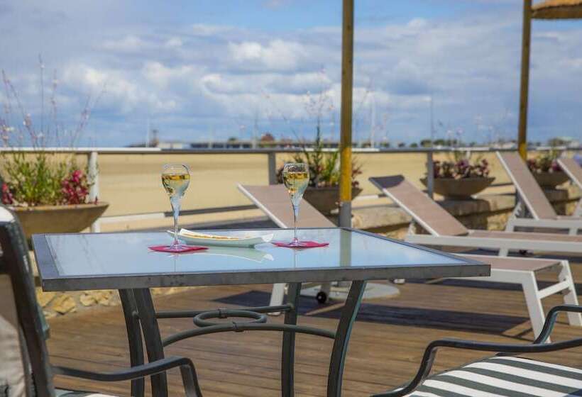 هتل Arc Hôtel Sur Mer