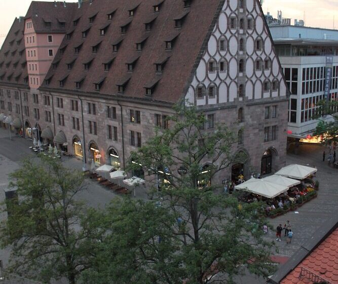 هتل Deutscher Kaiser