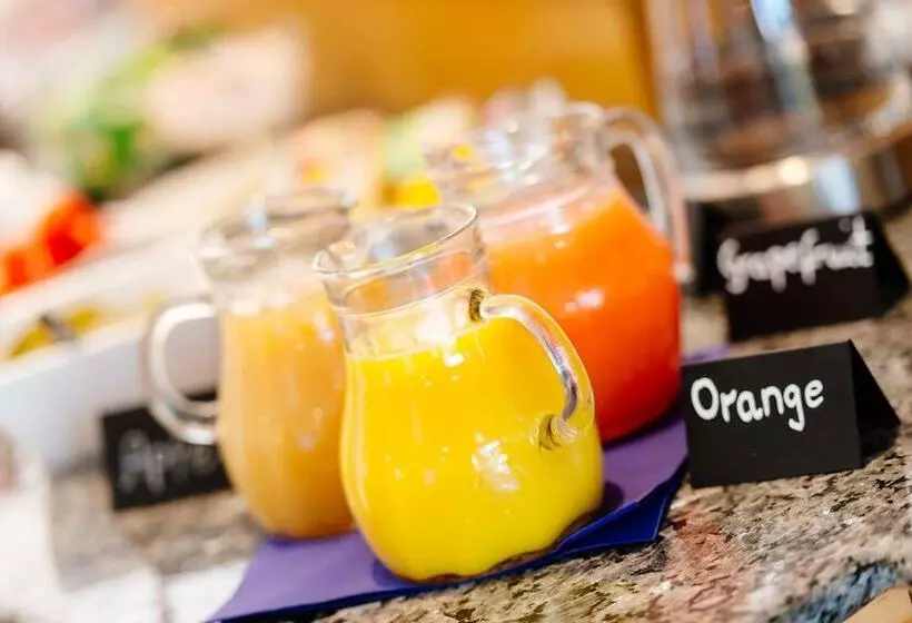 هتل Graf Lehndorff Zur Messe