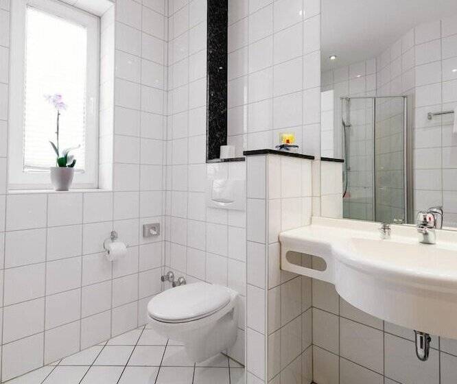 Hotel Graf Lehndorff Zur Messe