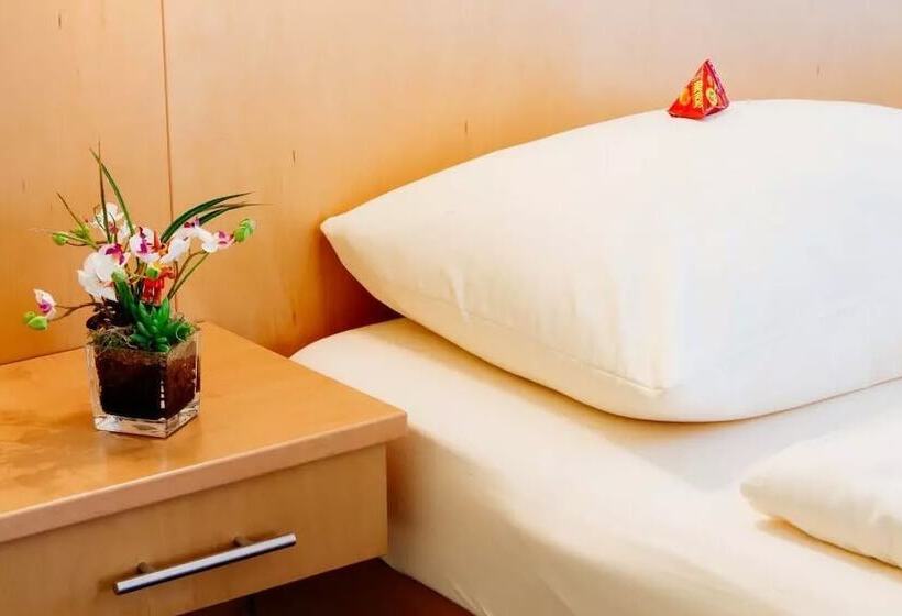 Hotel Graf Lehndorff Zur Messe