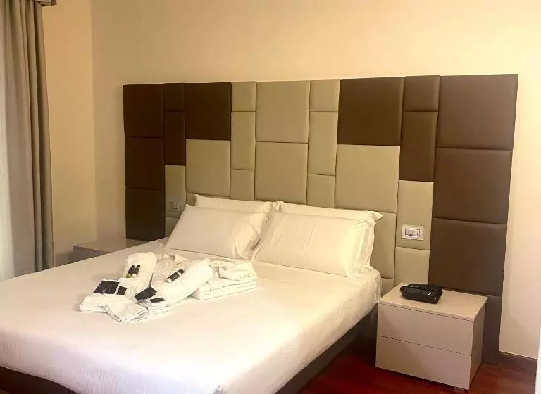 Отель Green Park