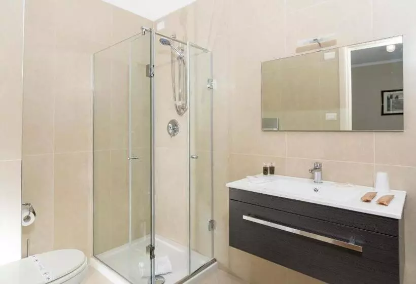 Отель Green Park