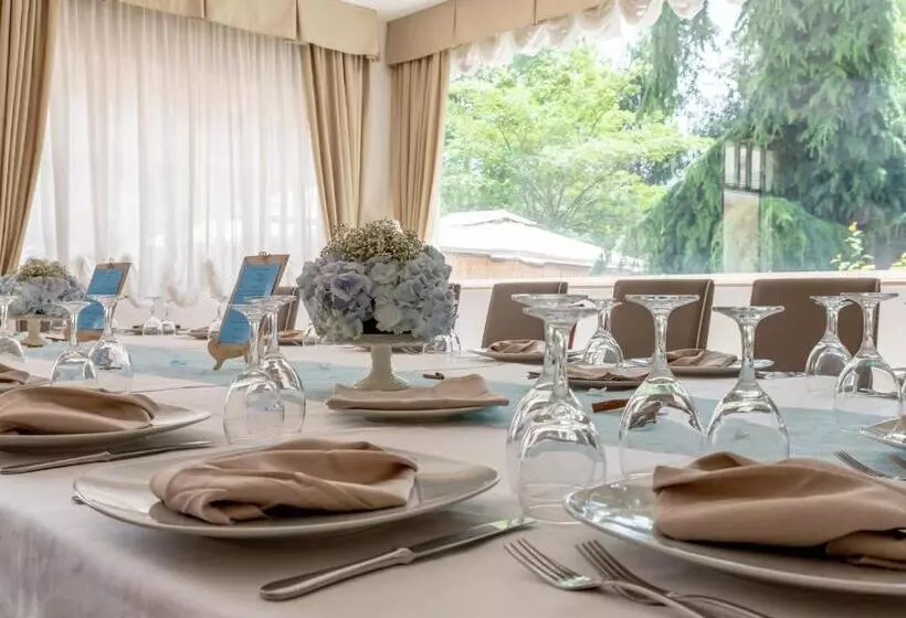 Отель Green Park