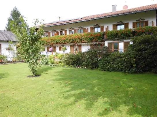 Hotelli Gästehaus Hubertushof