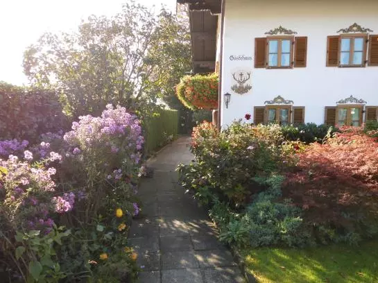 Hotelli Gästehaus Hubertushof