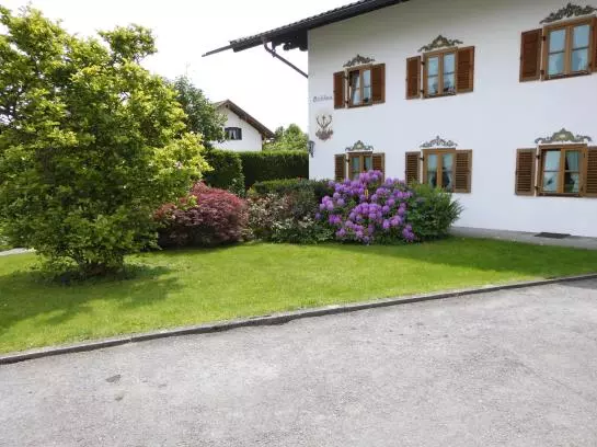 Hotelli Gästehaus Hubertushof