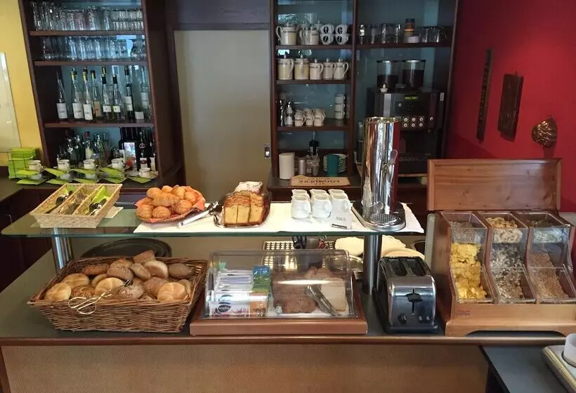 فندق Iris Am See Garni