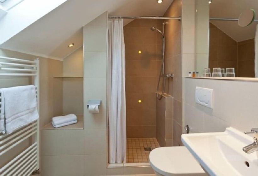 Hotell Iris Am See Garni