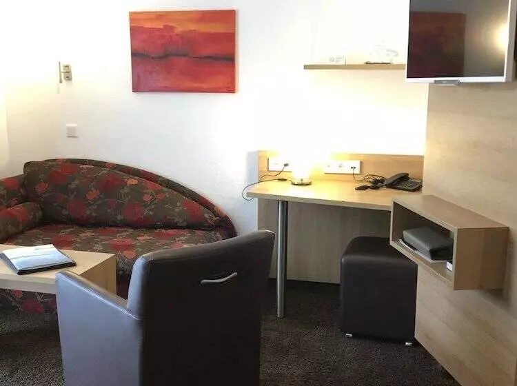 فندق Iris Am See Garni