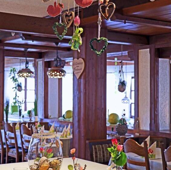 בית מלון כפרי Landgasthof Zur Linde