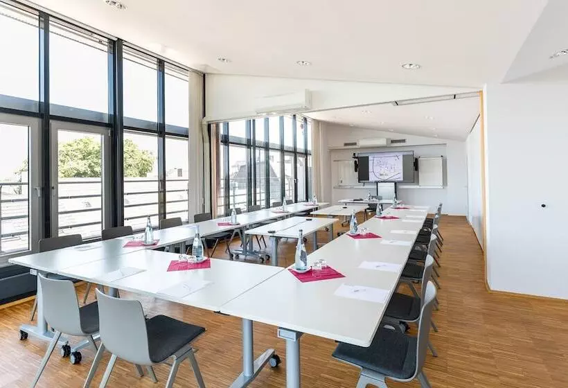 בית מלון כפרי Neuhaus Integrations