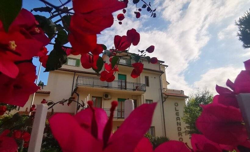 ホテル Residence Oleandro