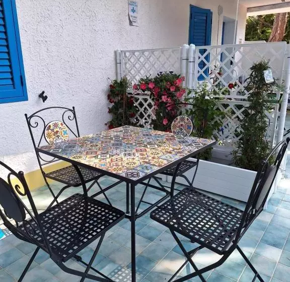 Отель Suite House L'isola Che Non C'è