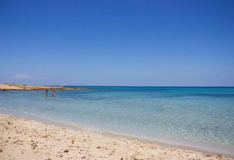 Отель Suite House L'isola Che Non C'è