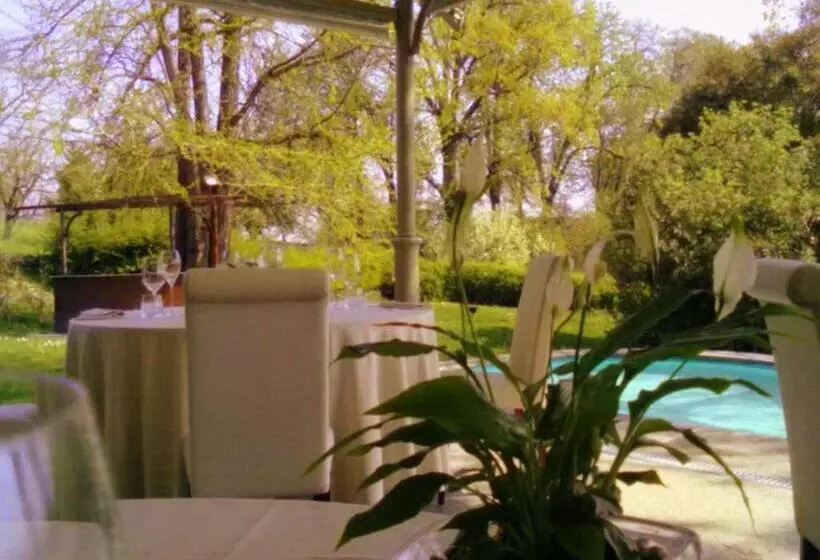 Poggio Radicati Hotel De Charme