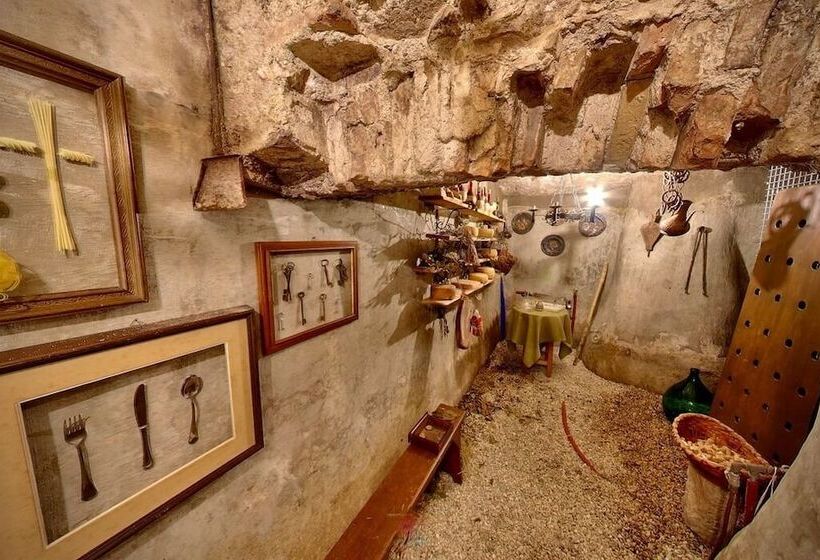 استراحتگاه Monastero Le Grazie