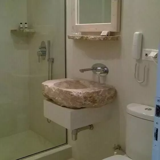 Scorpios Hotel & Suites