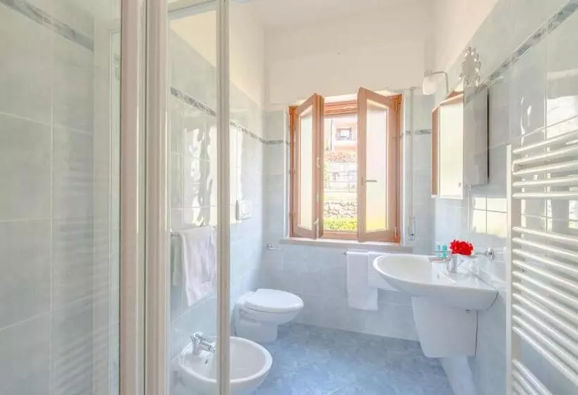 Villa Due Leoni   Residence